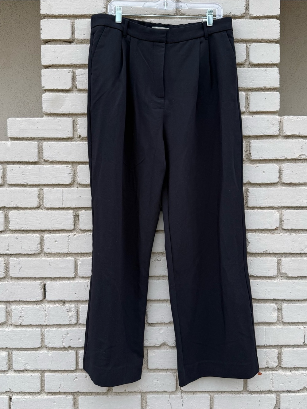 NWT Abercrombie & Fitch Sloane Pants in Black - Size 33/16